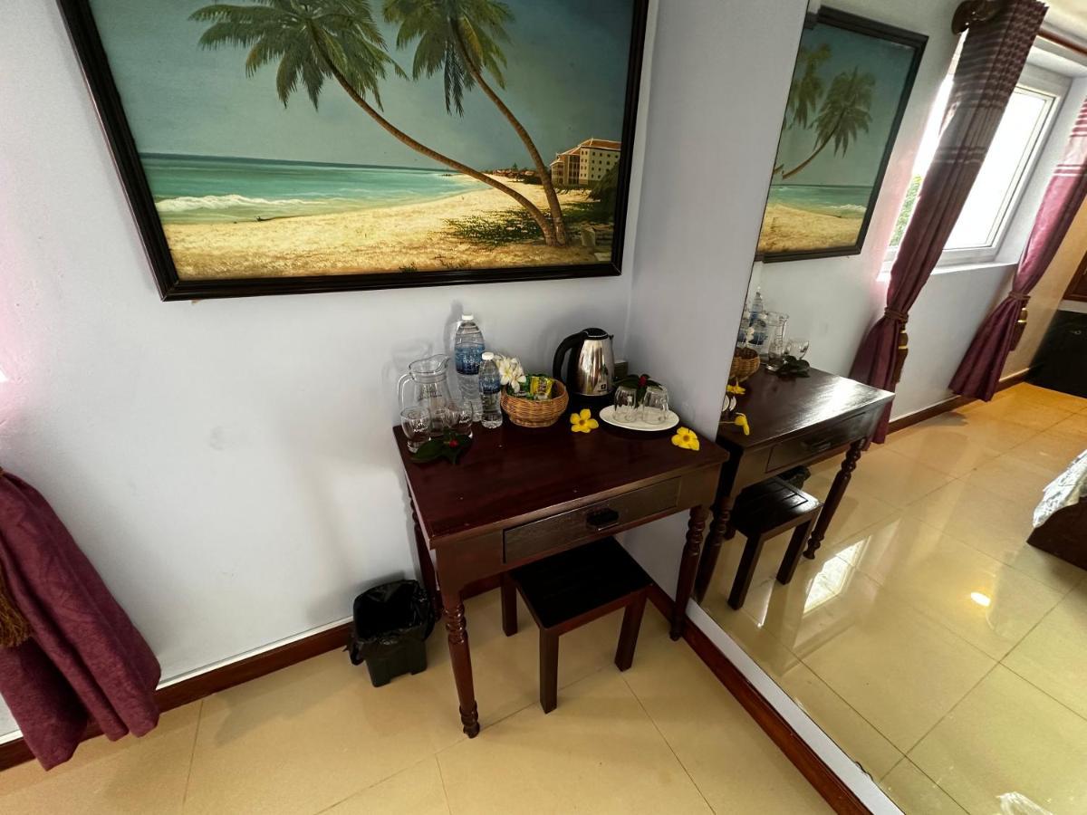 Hawaii Lounge Hotel Sihanoukville Exterior photo