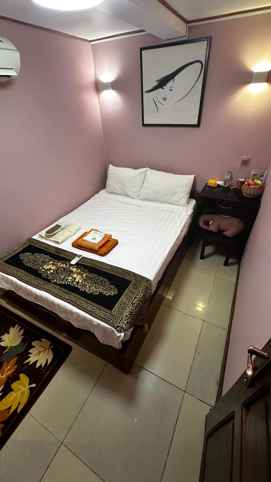 Hawaii Lounge Hotel Sihanoukville Room photo