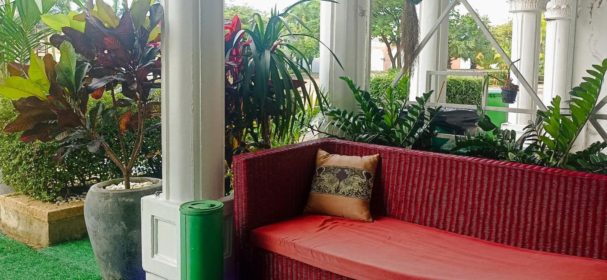 Hawaii Lounge Hotel Sihanoukville Exterior photo